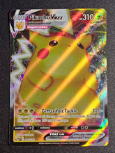 Pokemon TCG - Pikachu Vmax 044/185 Vivid Voltage