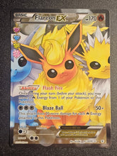 Pokemon TCG - Flareon EX RC28/RC32 Radiant Collection