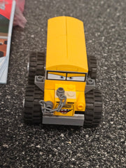 LEGO Juniors Easy To Build Cars 10744 Thunder Hollow Crazy 8 Race Complete