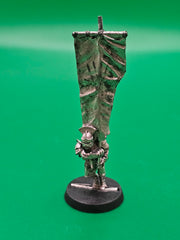 Warhammer Lord of the Rings - Uruk-Hai Banner Bearer