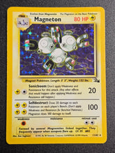 Pokemon TCG - Magneton 11/62 Holo Fossil