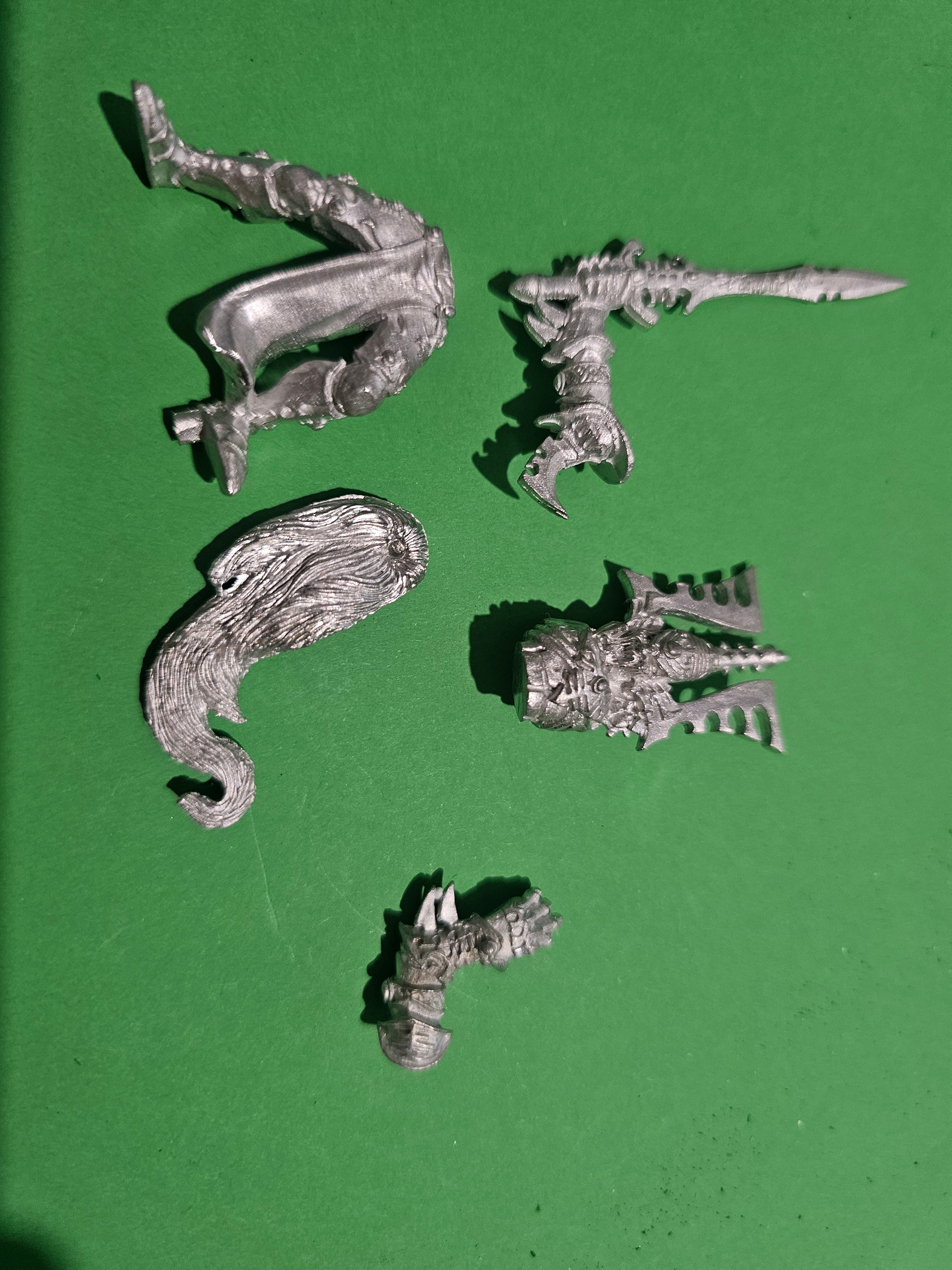 Warhammer 40k - Eldar Vintage  Avatar Metal Boxed