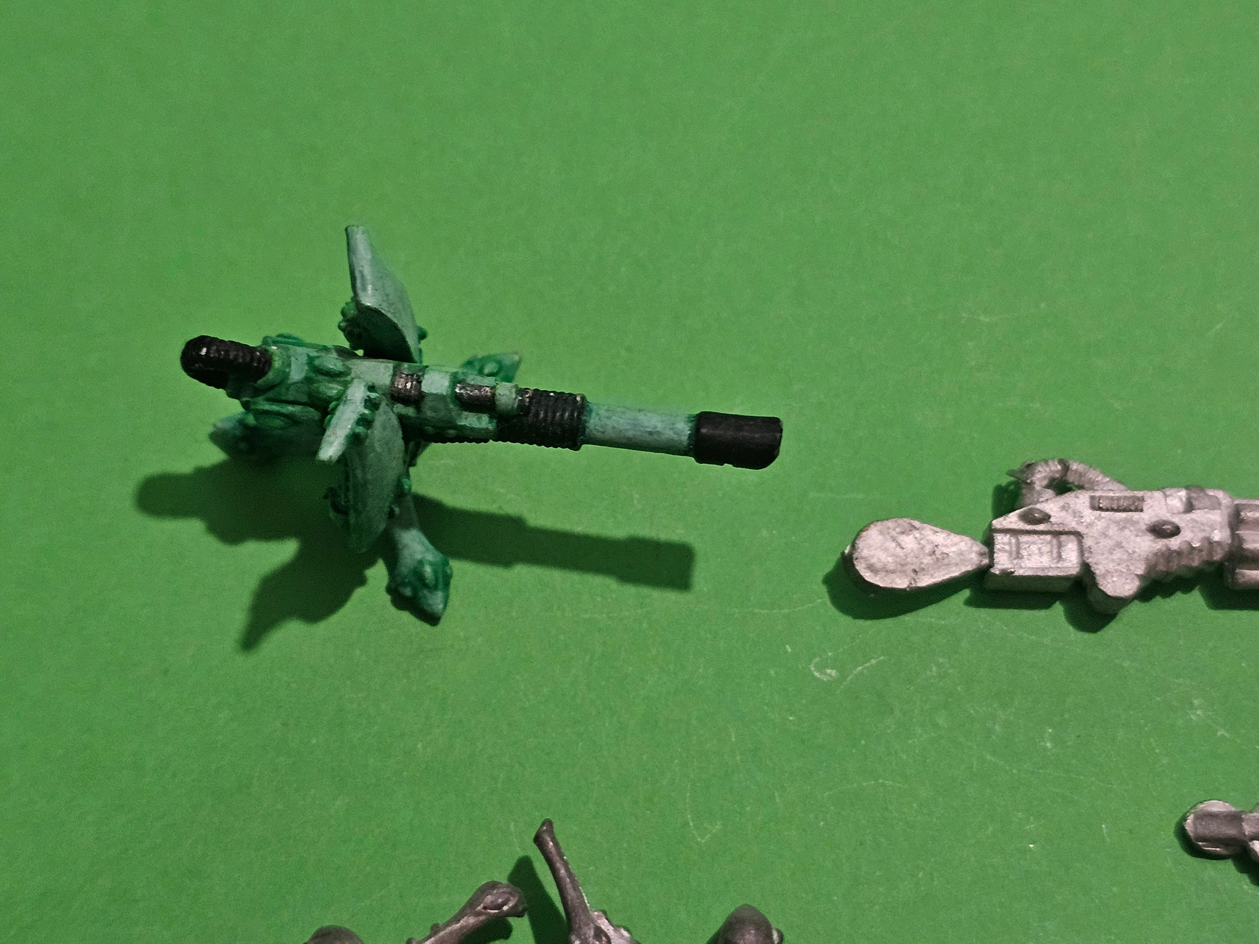 Warhammer 40k - Eldar Vintage Rouge Trader Weapon Platform and Crew