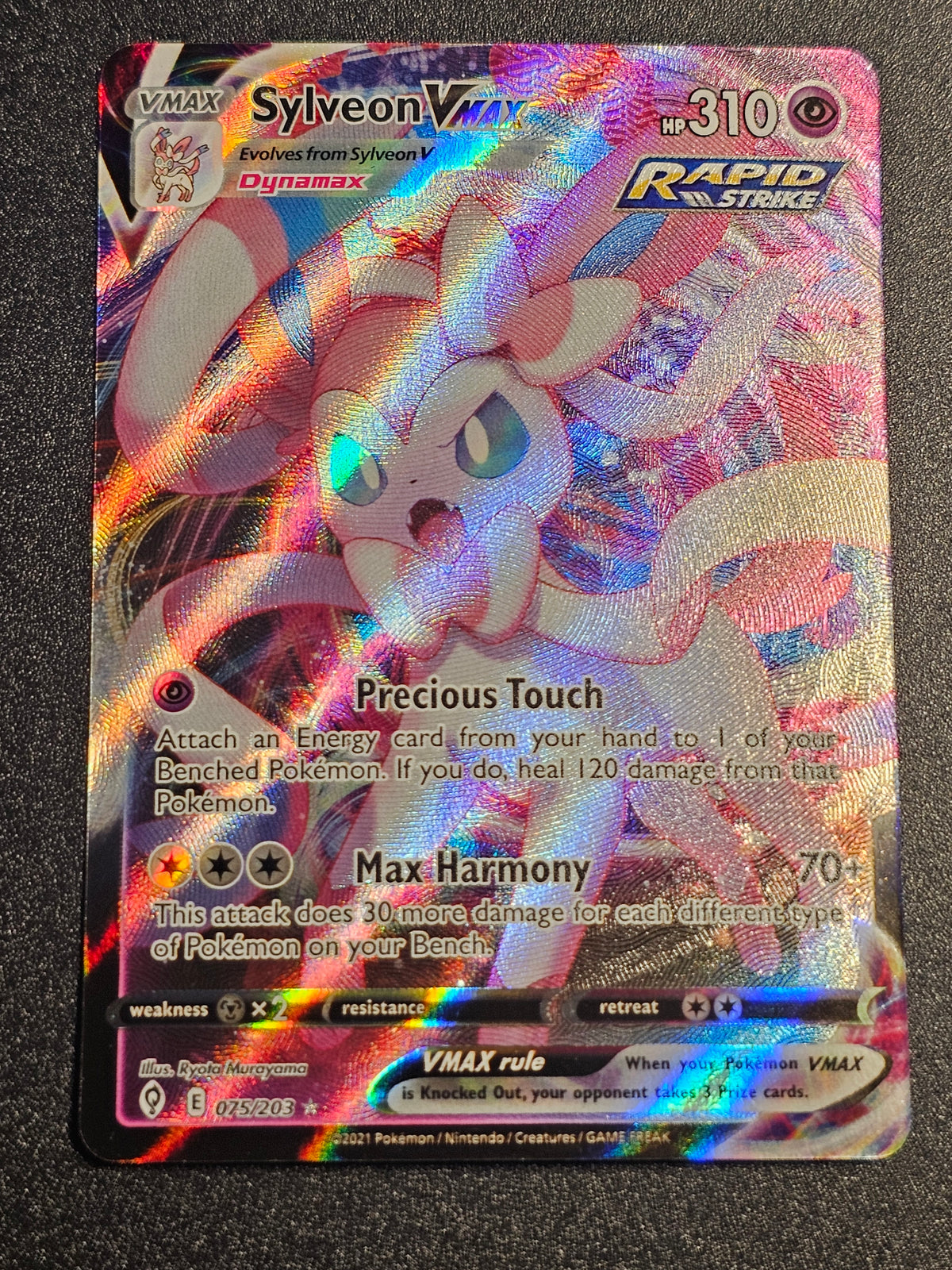 Pokemon TCG - Sylveon Vmax 075/203