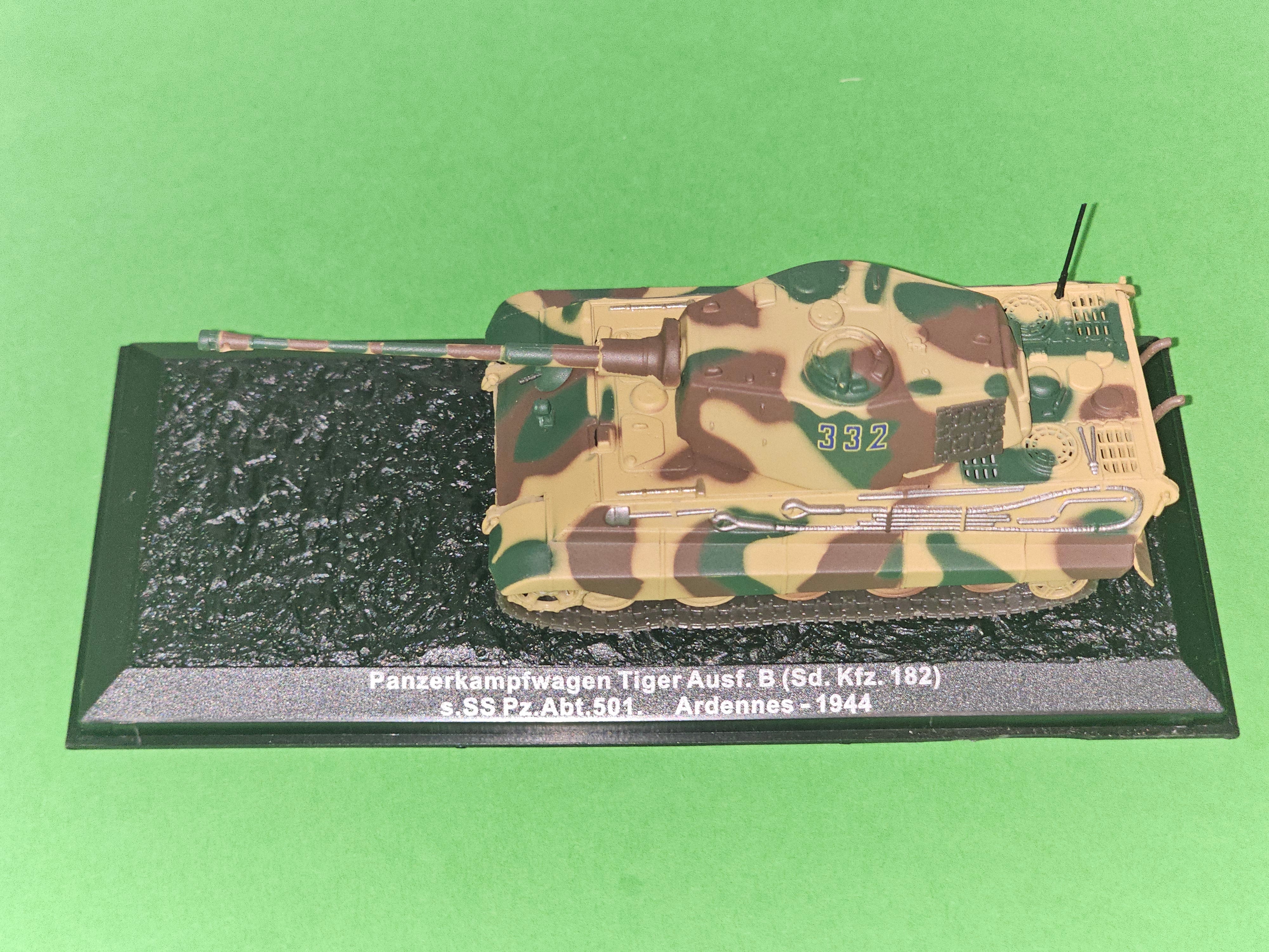 Deagostini Combat Tank - Panzerkampfwagen Tiger Ausf. B