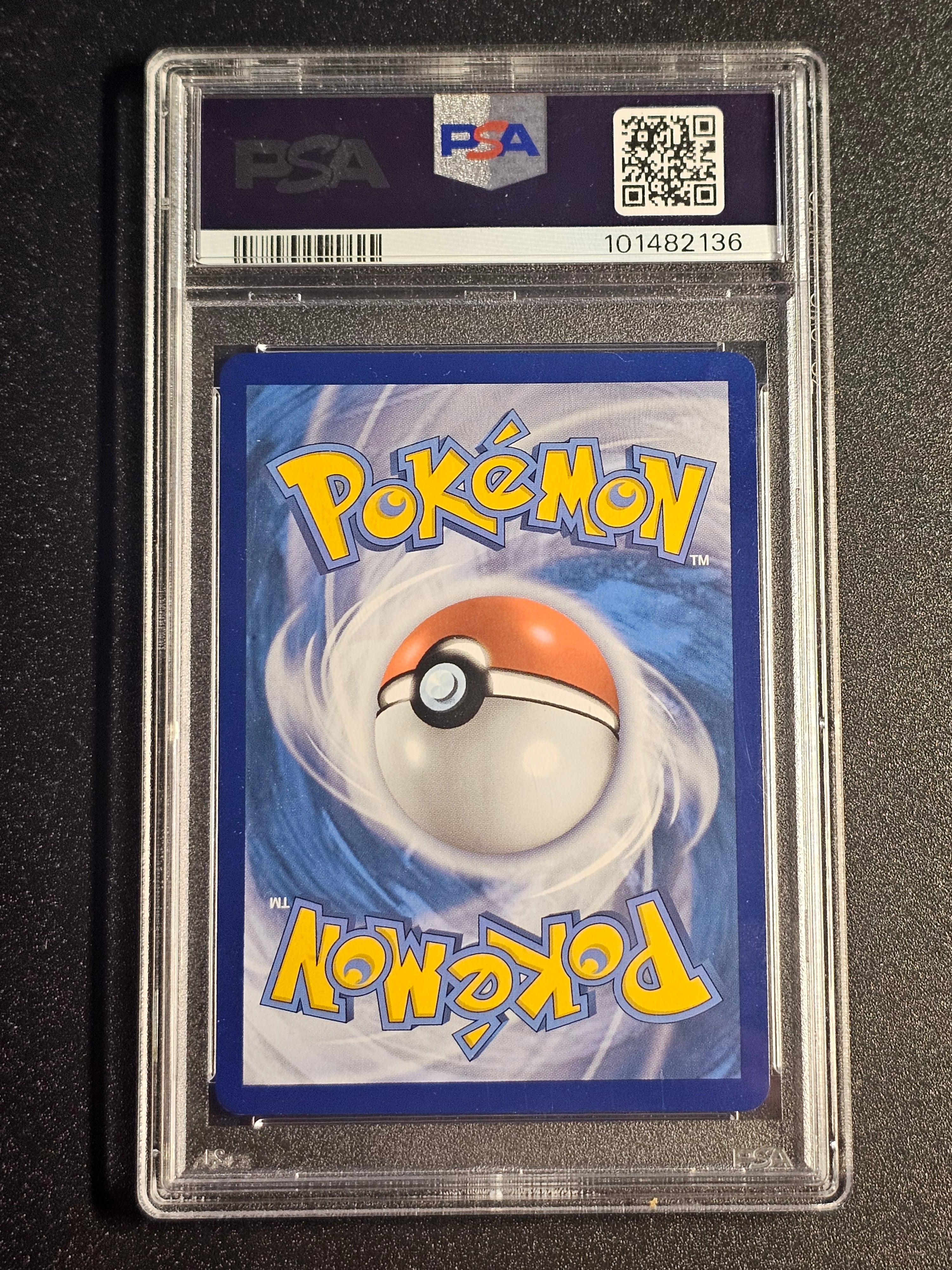Rayquaza VMAX 111/203 Evolving Skies PSA 10