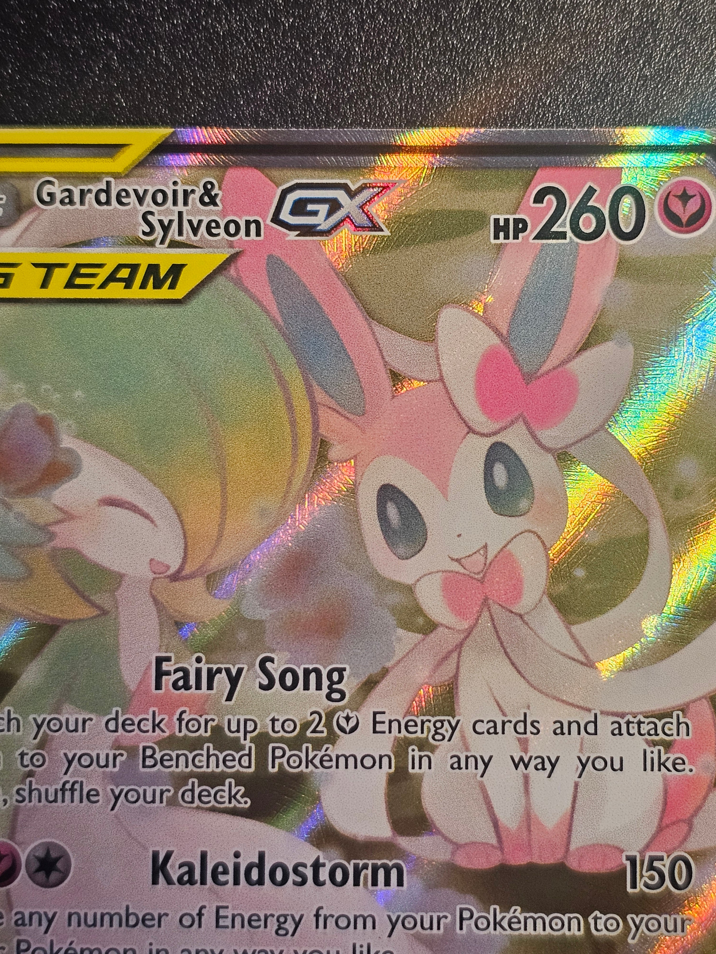 Pokemon TCG - Gardevoir & Sylveon GX 205/214 Unbroken Bonds