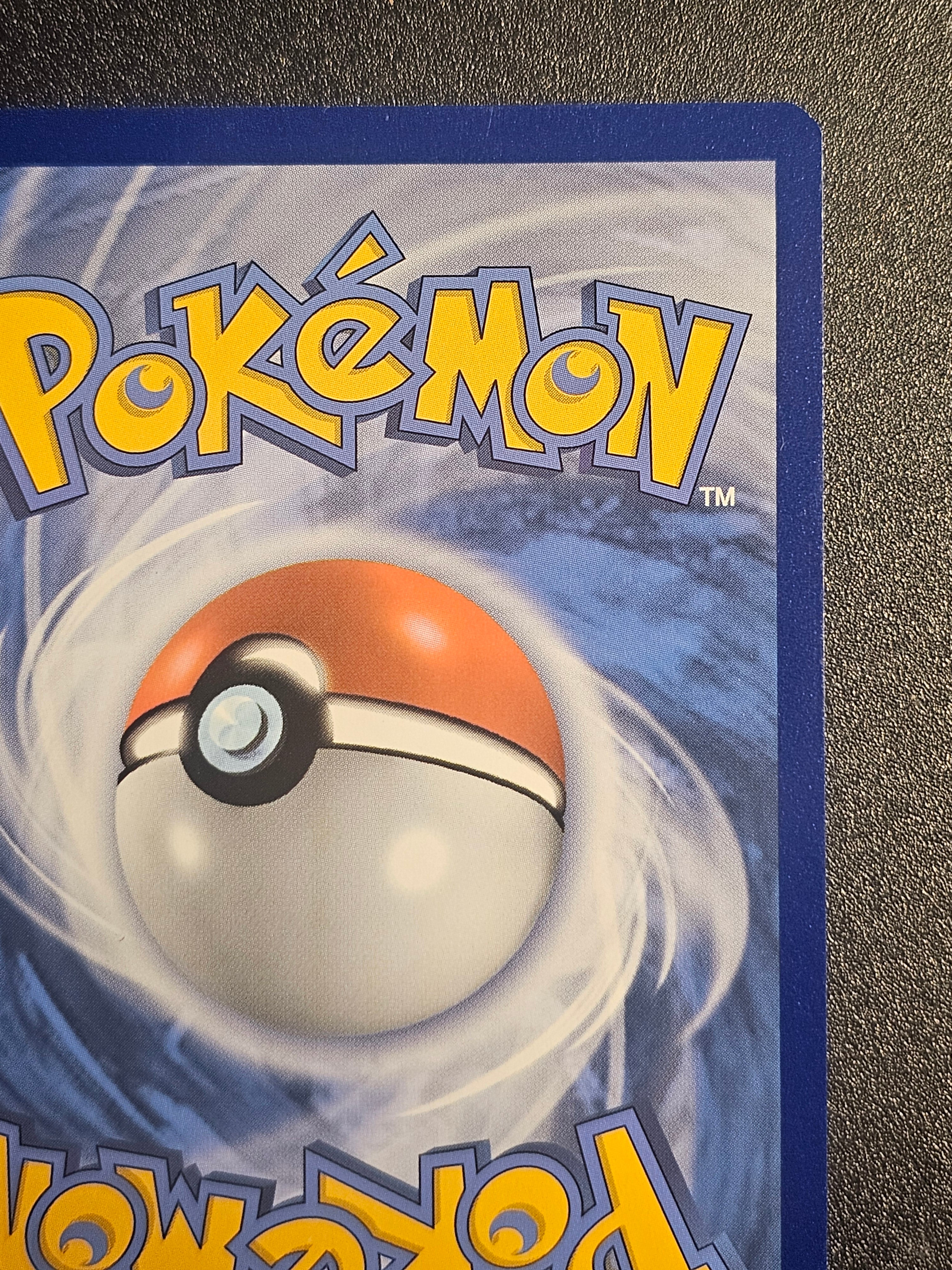 Pokemon TCG - Glaceon V 175/203 Evolving Skies