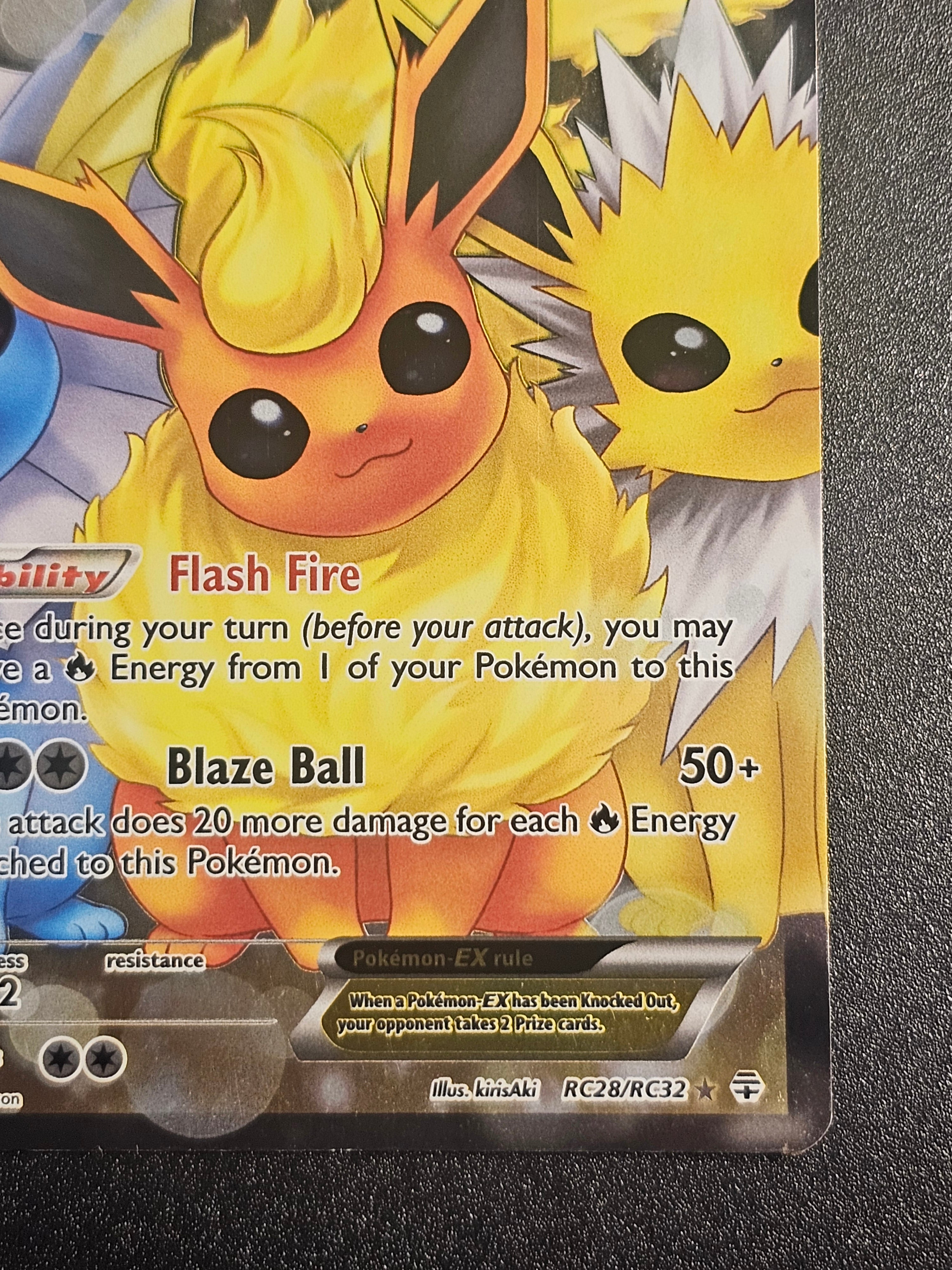 Pokemon TCG - Flareon EX RC28/RC32 Radiant Collection