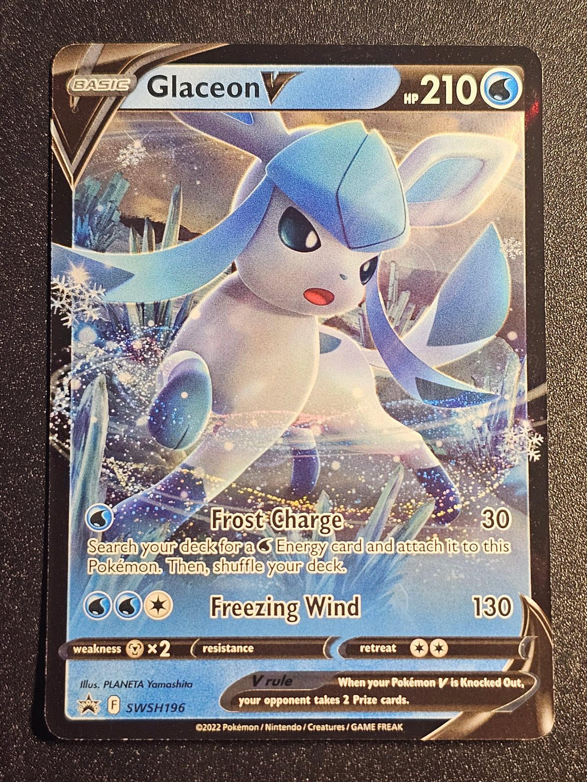 Pokemon TCG - Glaceon V SWSH196 Promo
