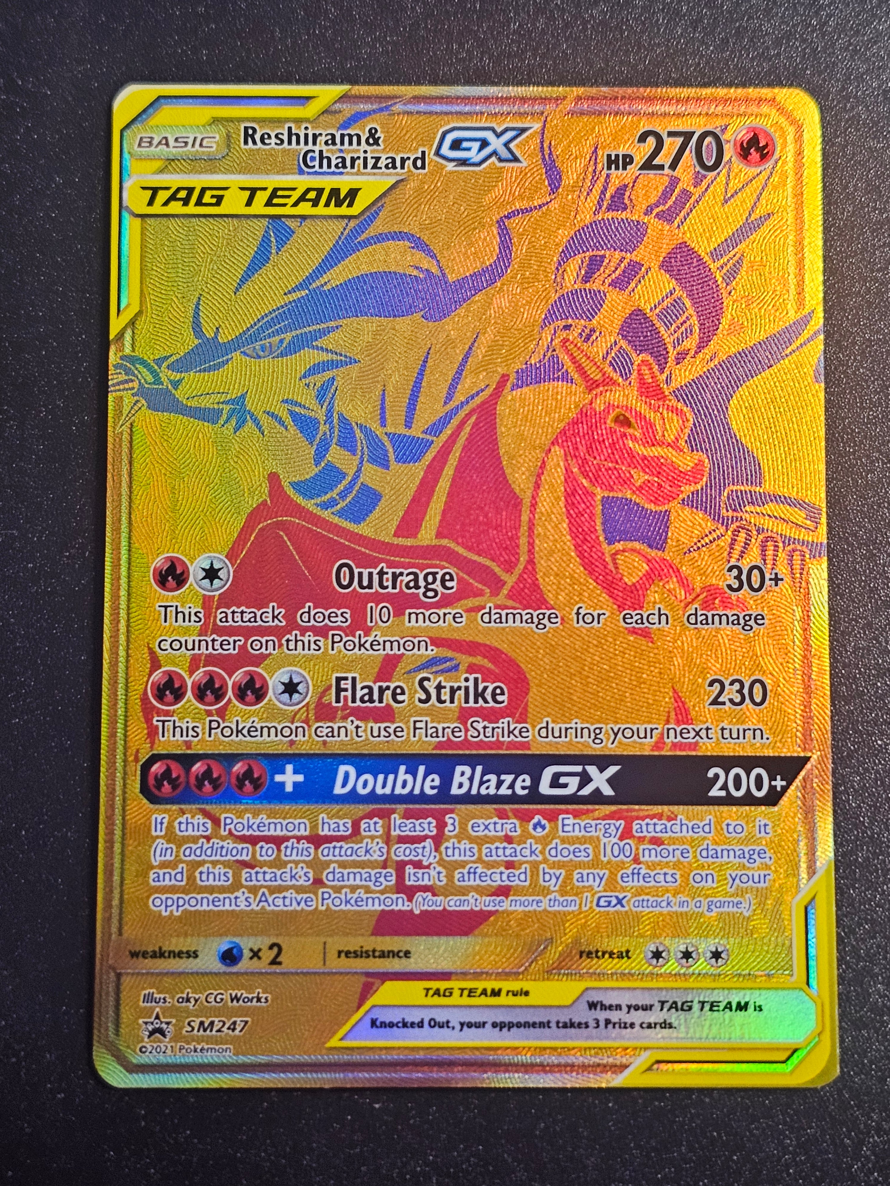 Pokemon TCG - Reshiram & Charizard GX Tag Team SM247