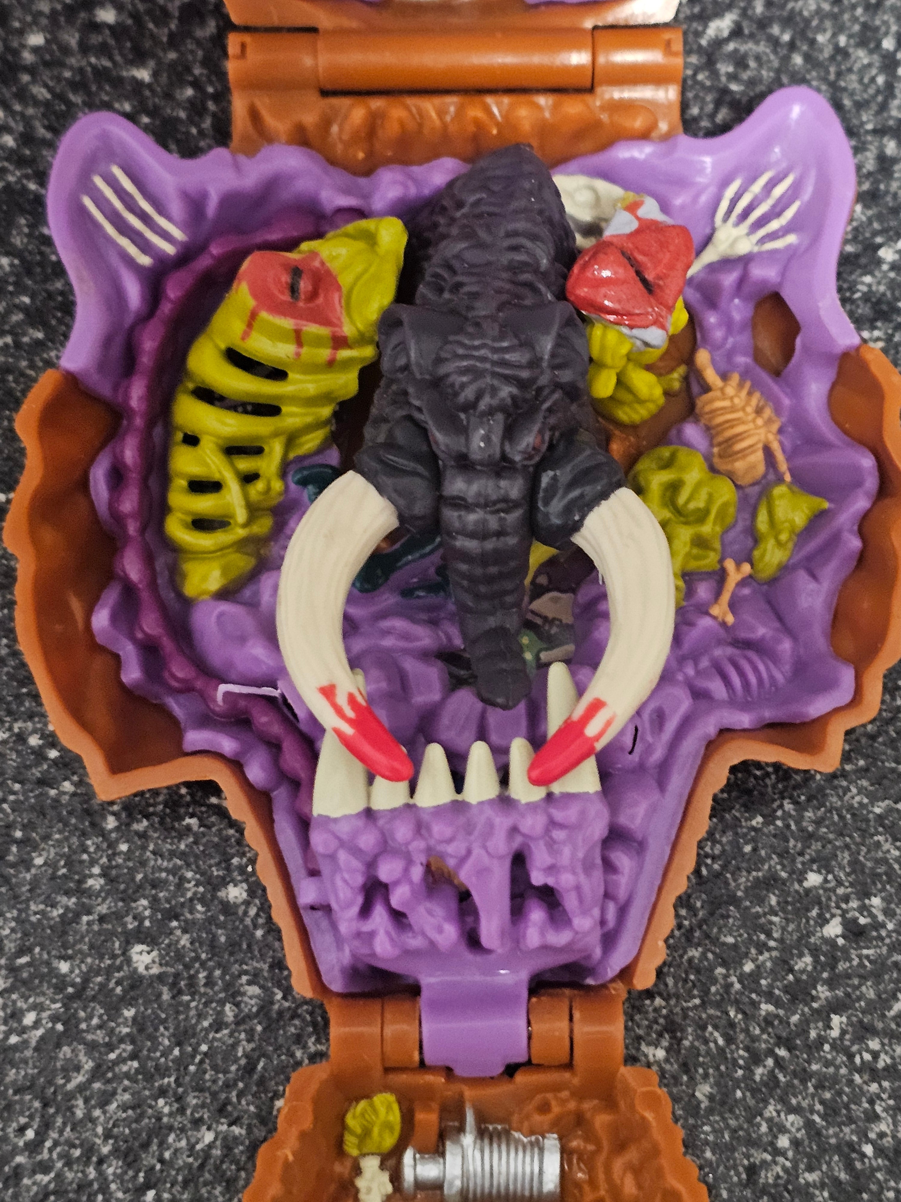 Mighty Max Grapples Battle Cat Bluebird 1993 Complete