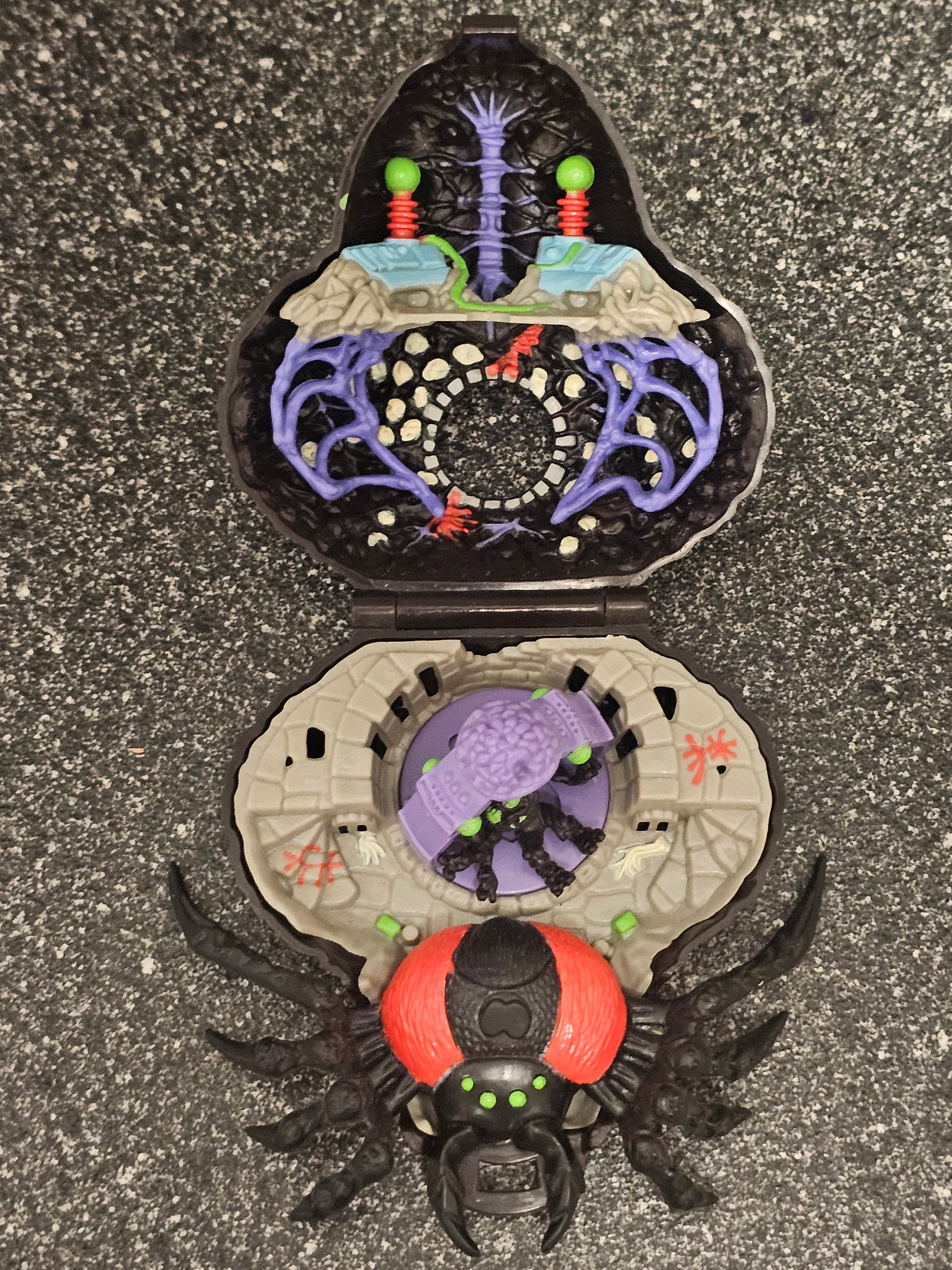 Mighty Max Trapped by Arachnoid Bluebird Complete