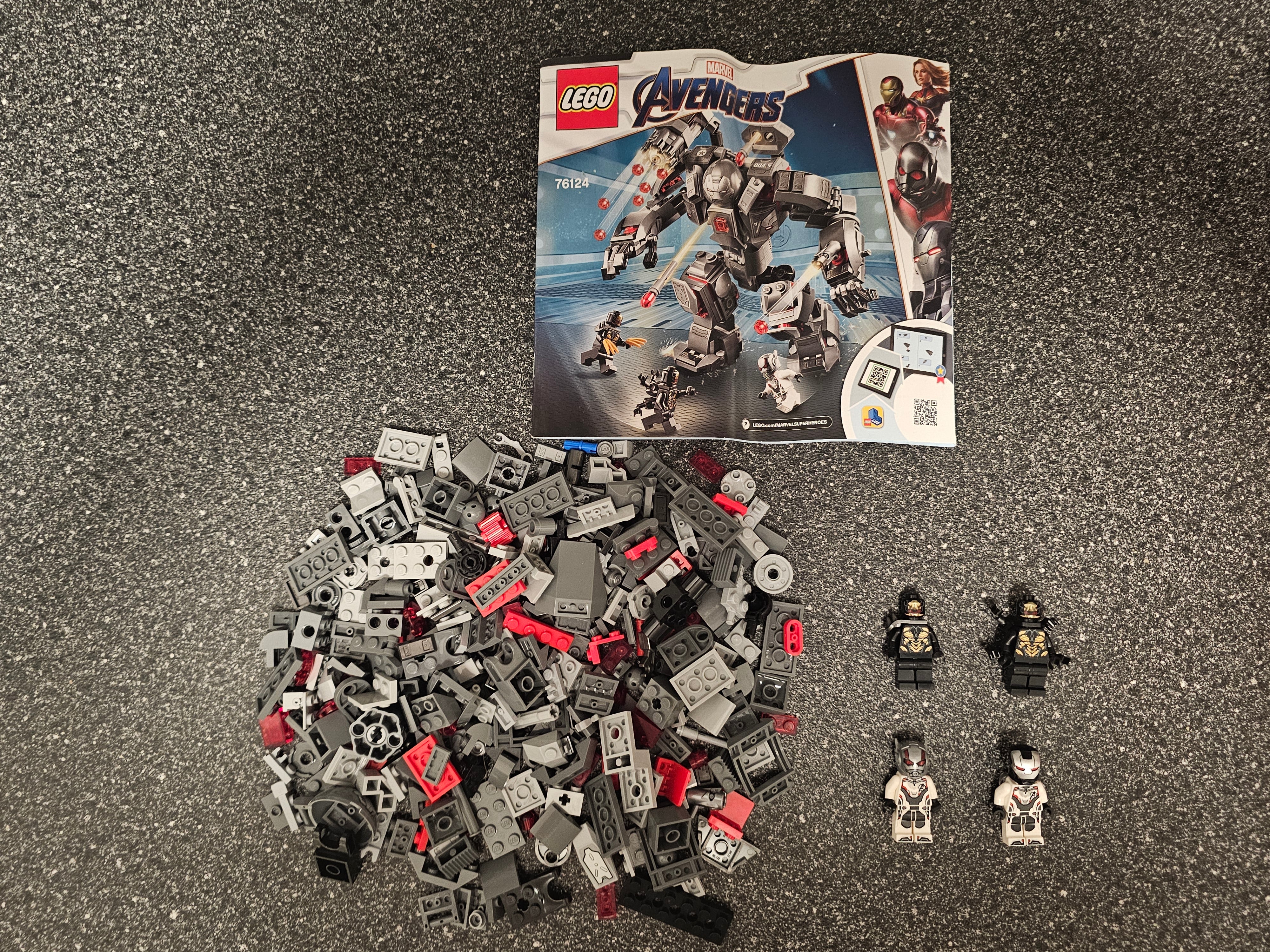 LEGO Marvel Avengers 76124 War Machine Buster Complete