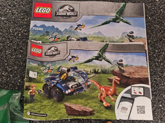 LEGO Jurassic Park 75940 GALLIMIMUS AND PTERANODON BREAKOUT Complete