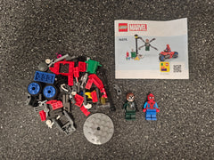 LEGO Marvel 76275 motorcycle chase spider man vs doc ock Complete
