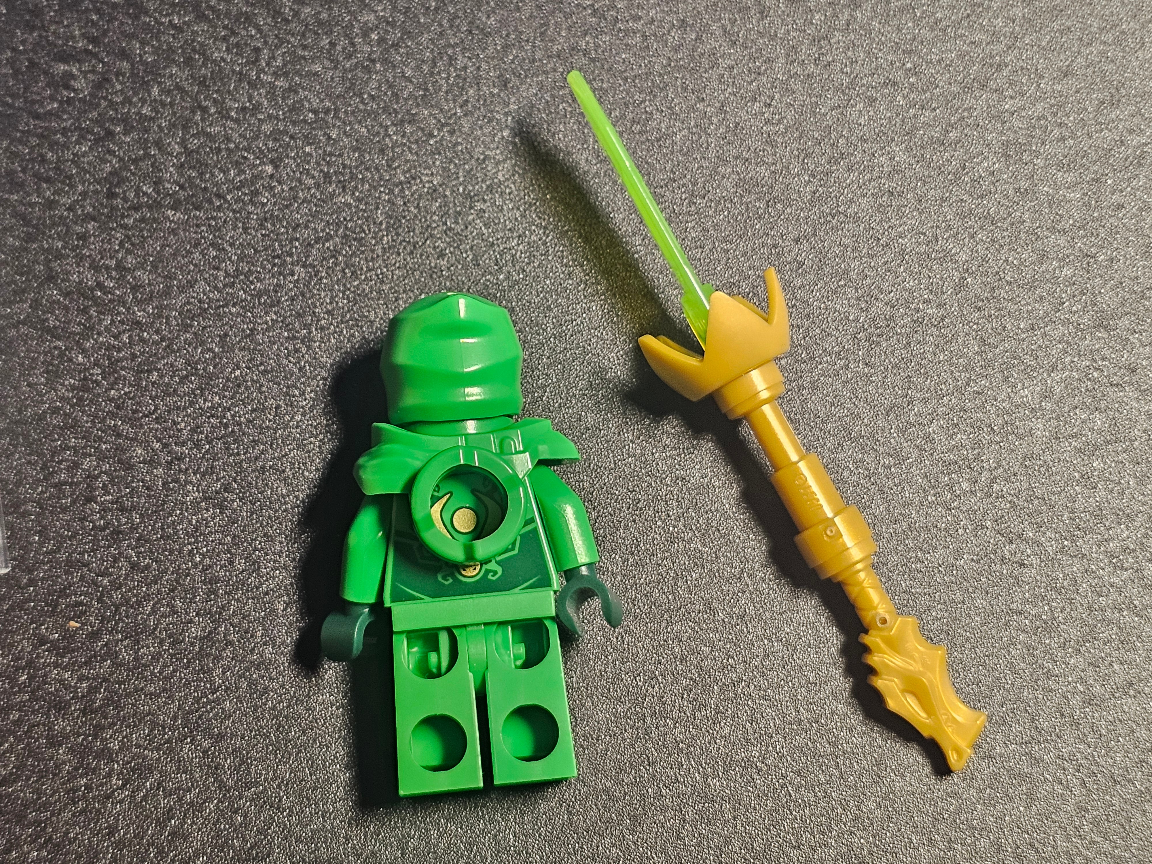 LEGO Ninjago Minifigure Dragons Rising Lloyd