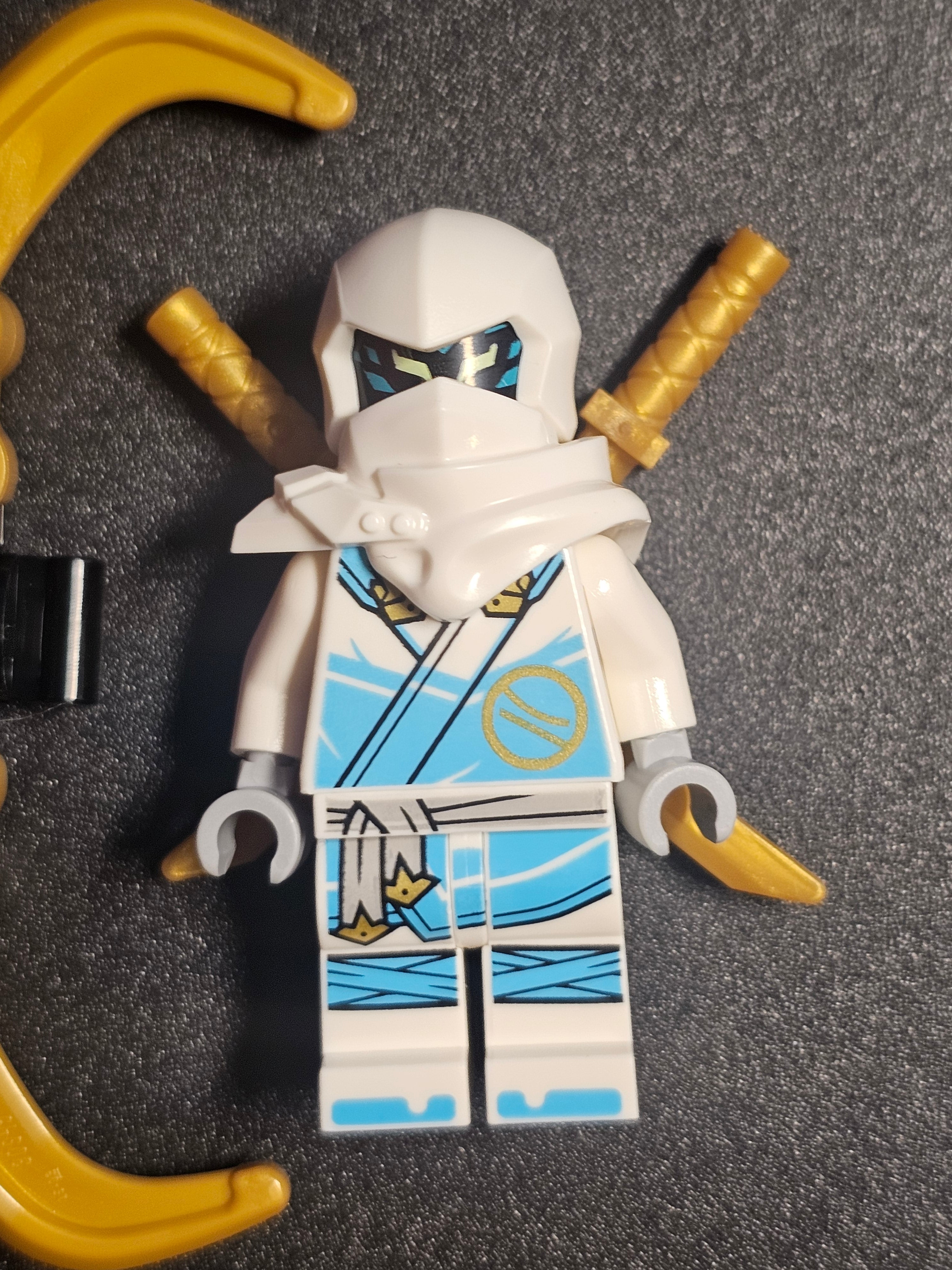 Lego NINJAGO Minifigure Zane Dragons Rising White Ice Ninja