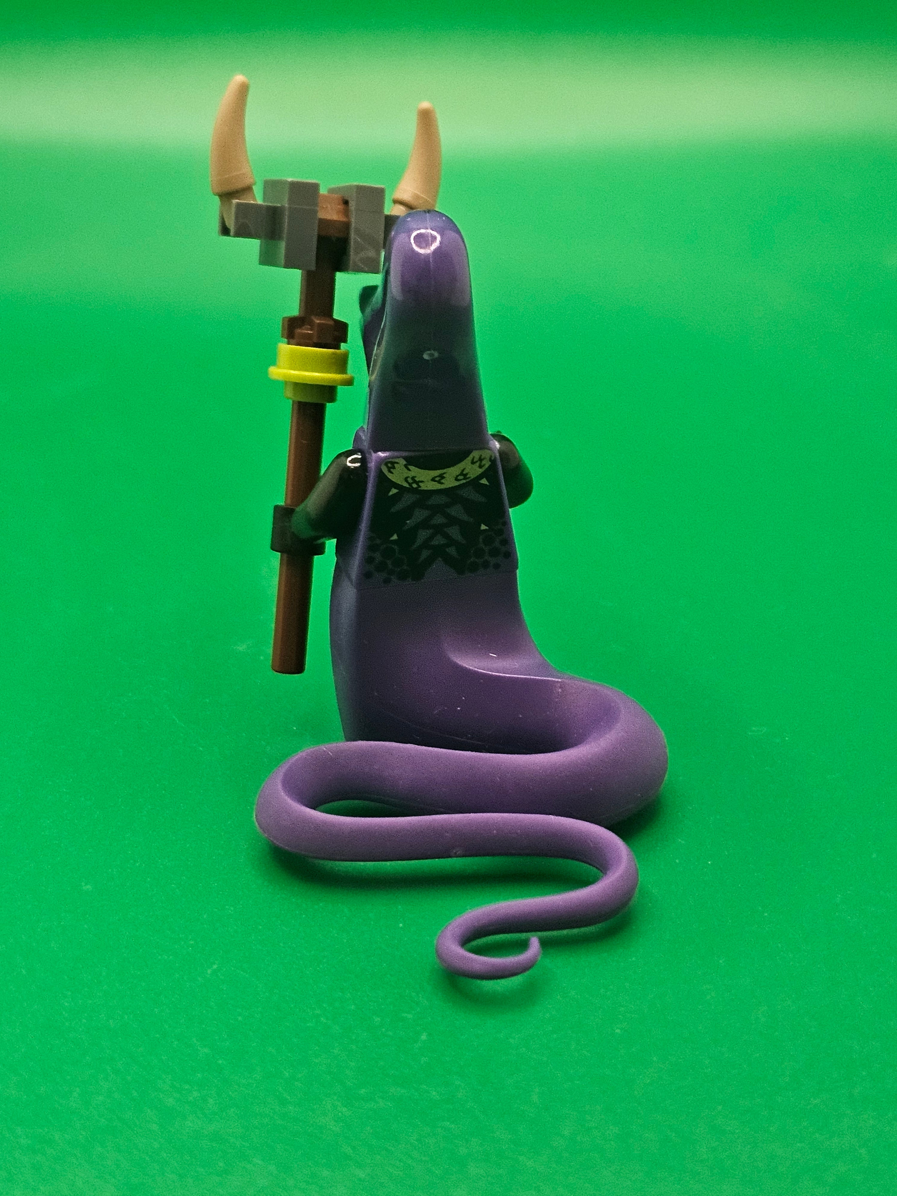 LEGO Ninjago Minifigure Pythor Chumsworth