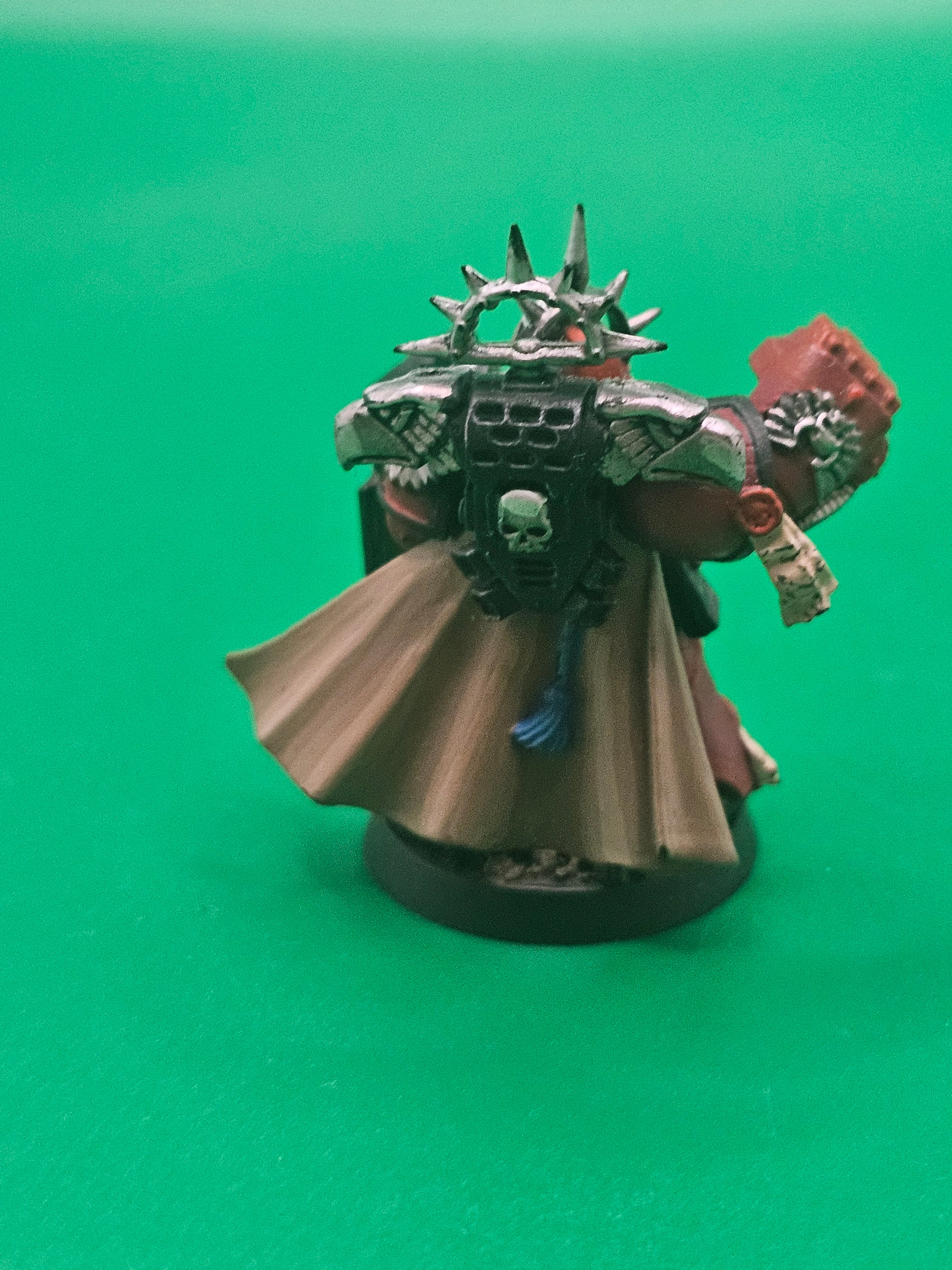 Warhammer 40k Space Marine Captain with Power Fist