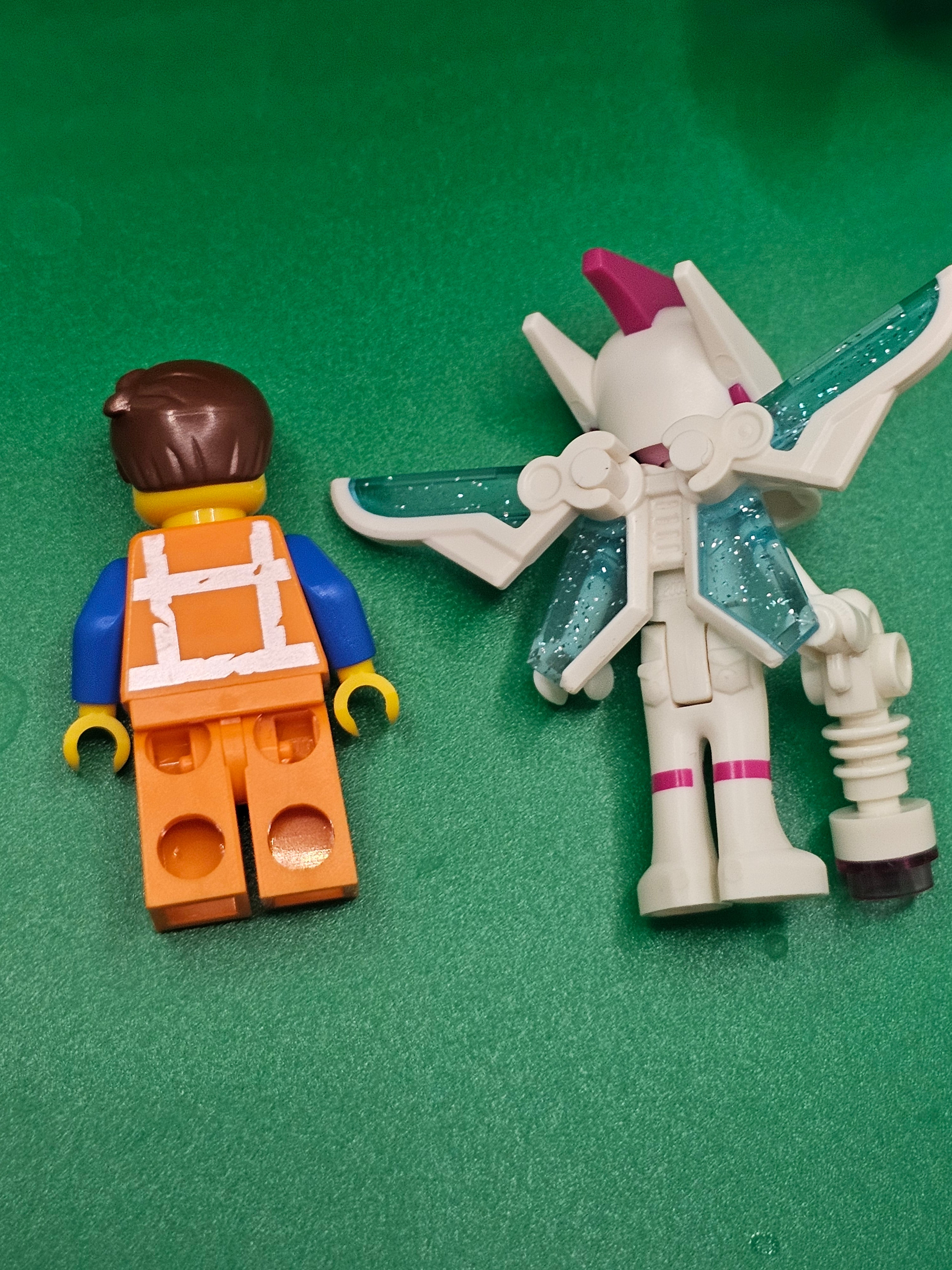 LEGO Emmet's Triple-Decker Couch Mech 70842