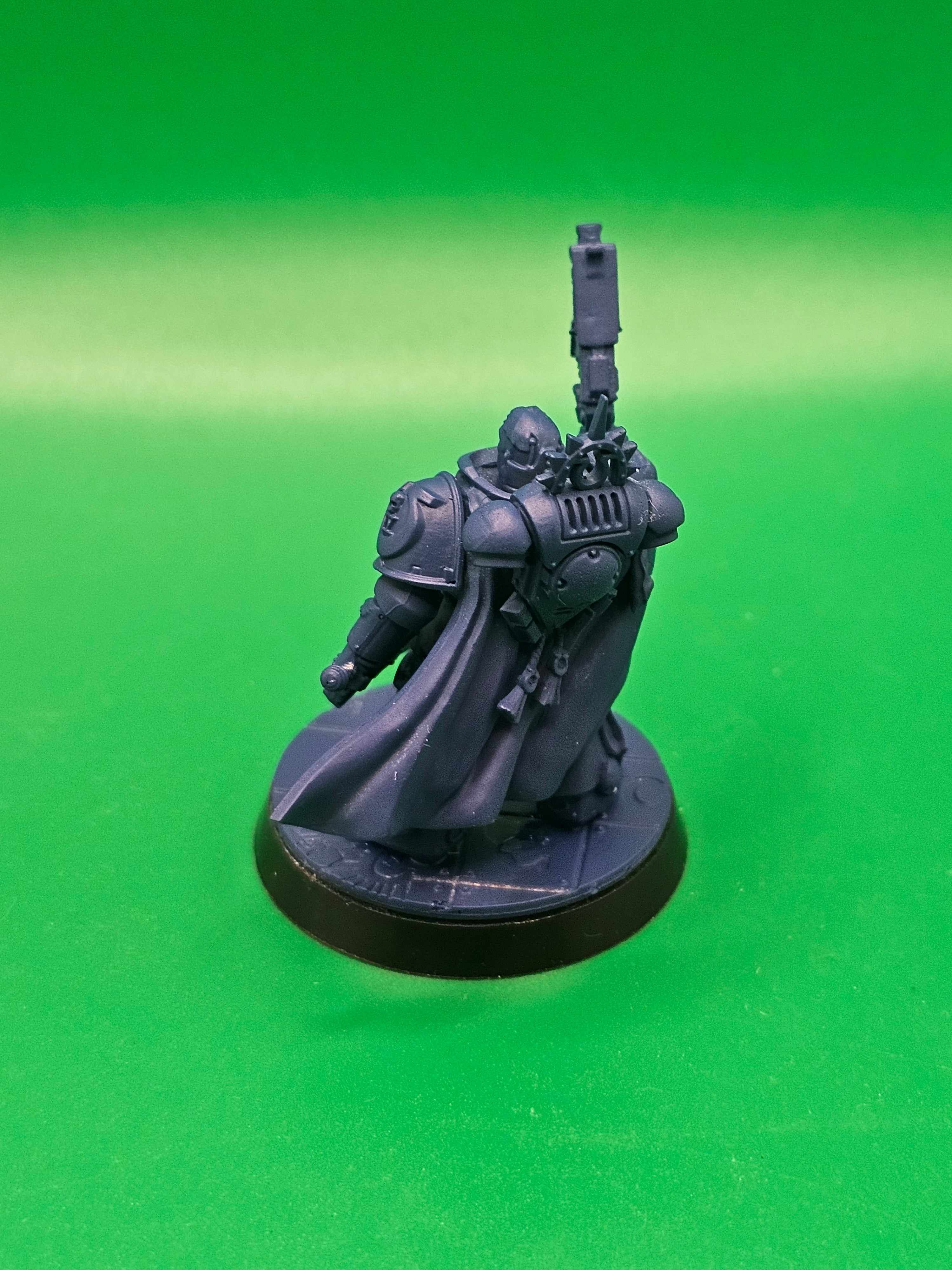 Warhammer 40k Space Marines Ultramarines Captain Uriel Ventris