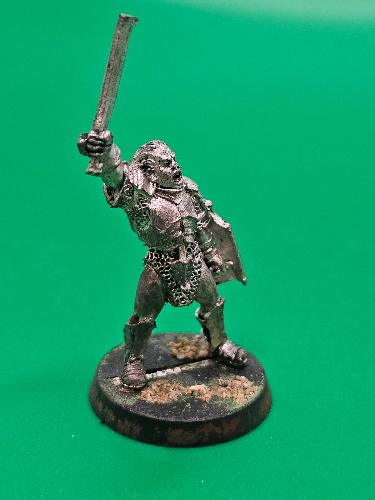 Warhammer Lord of the Rings - Uruk-Hai Captain