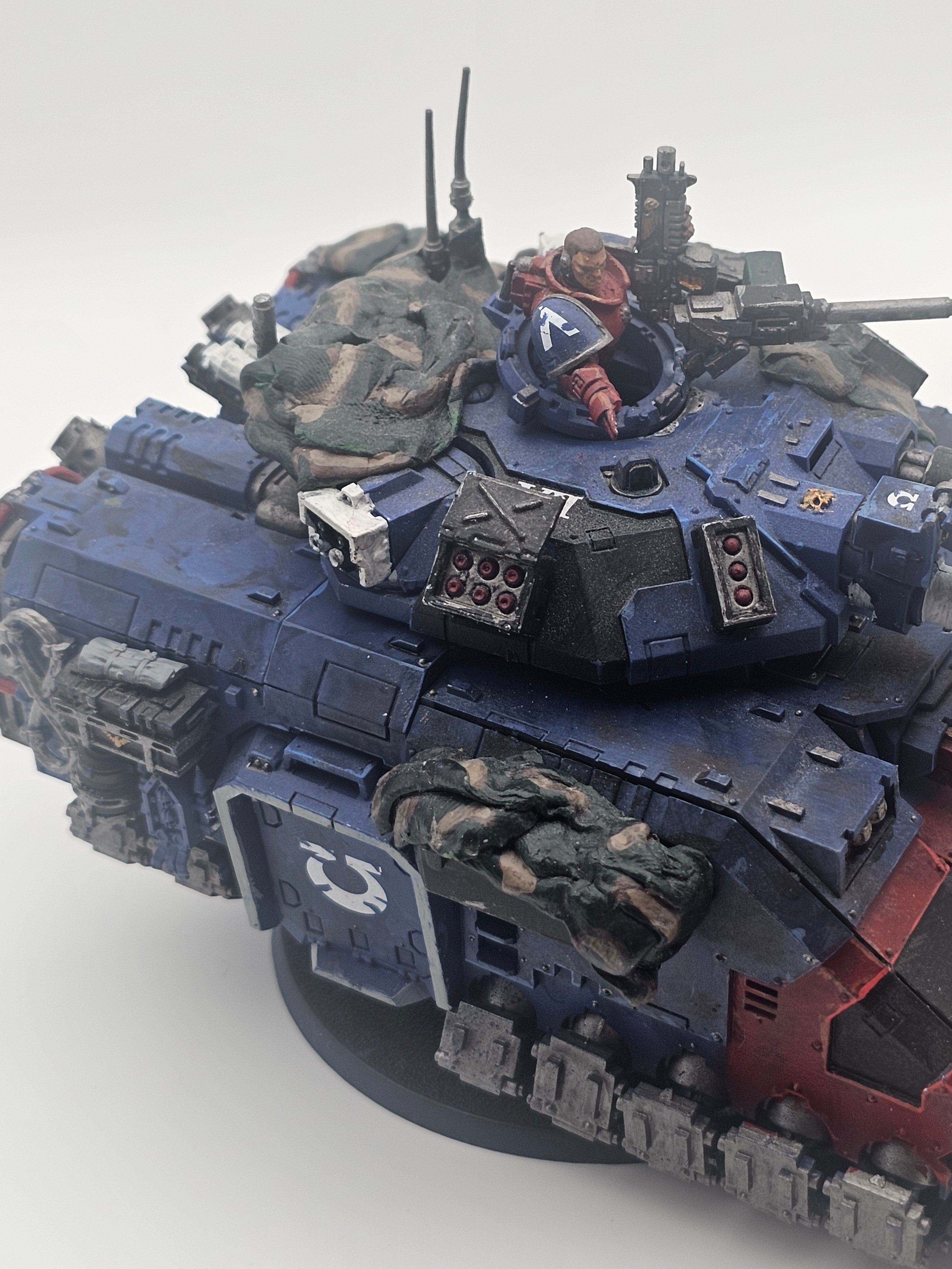 Warhammer 40k Space Marine Repulsor Executioner
