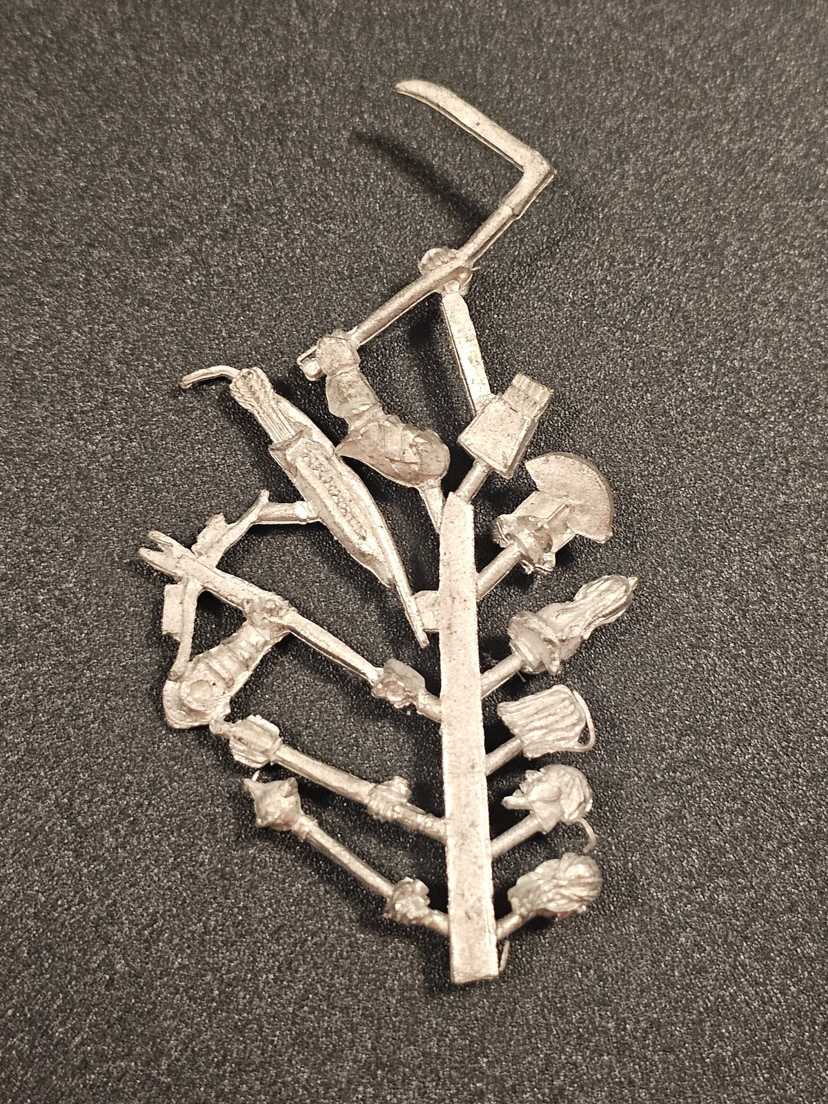 Warhammer Uruk-Hai Weapons Sprue
