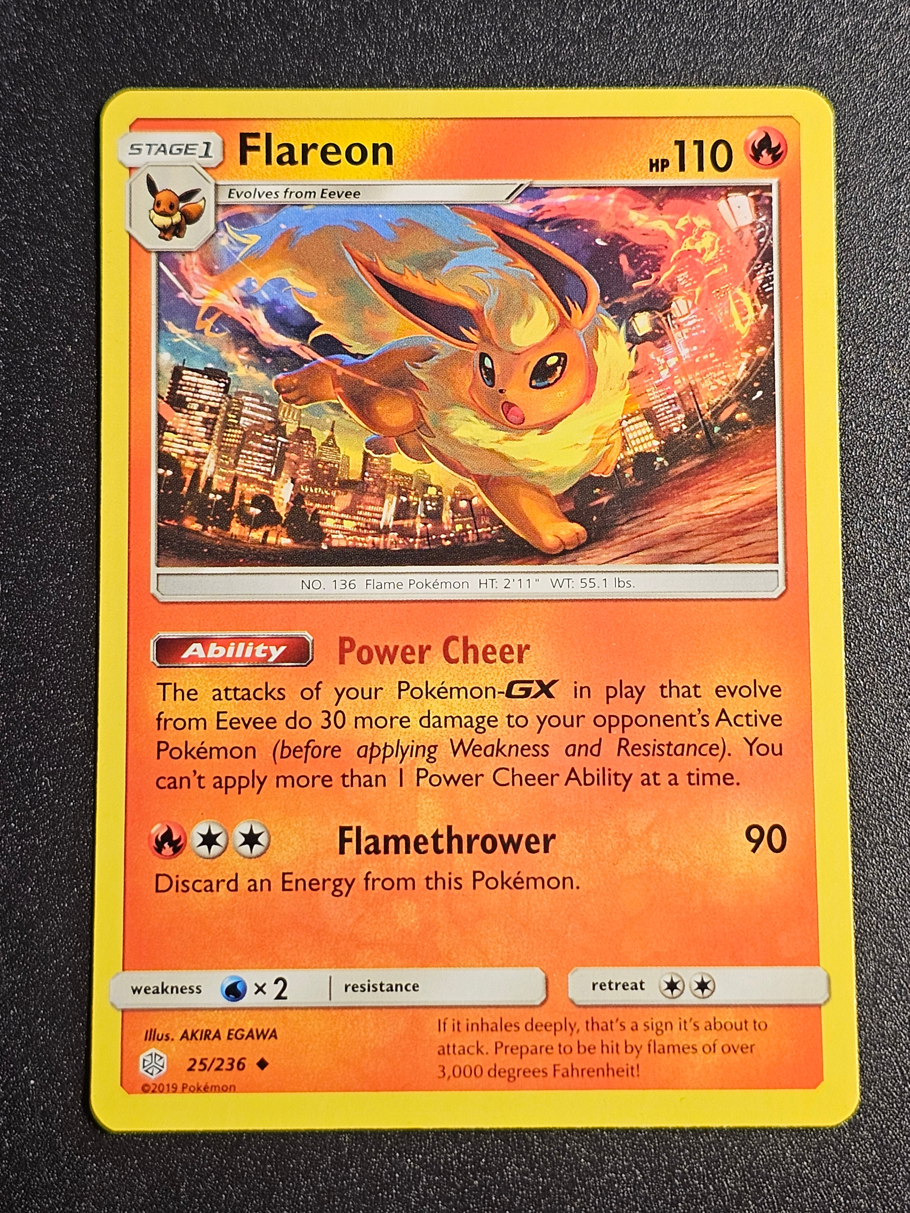 Pokemon TCG - Flareon 25/236 Cosmic Eclipse