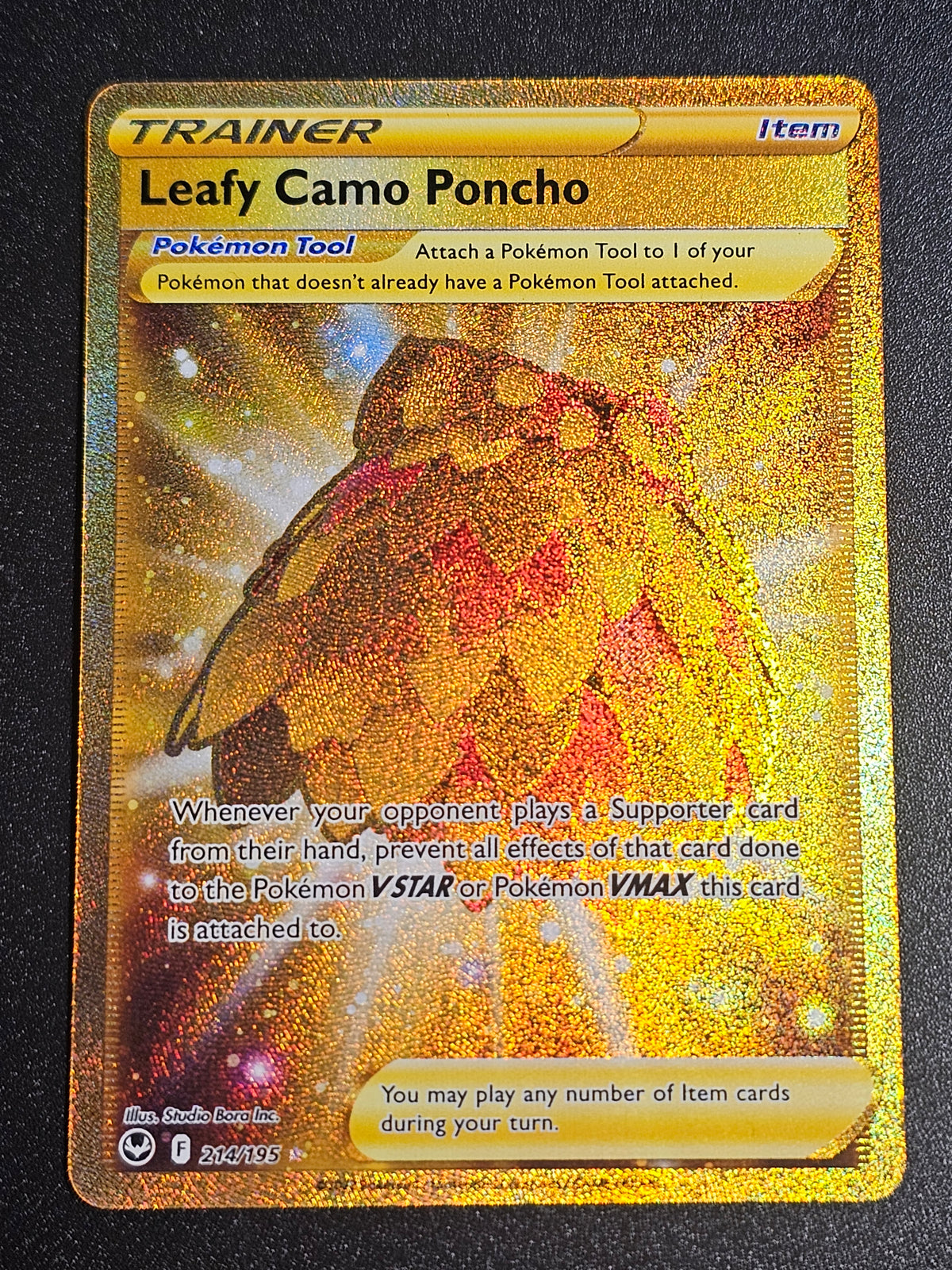 Pokemon TCG - Leafy Camo Poncho 214/195 Silver Tempest