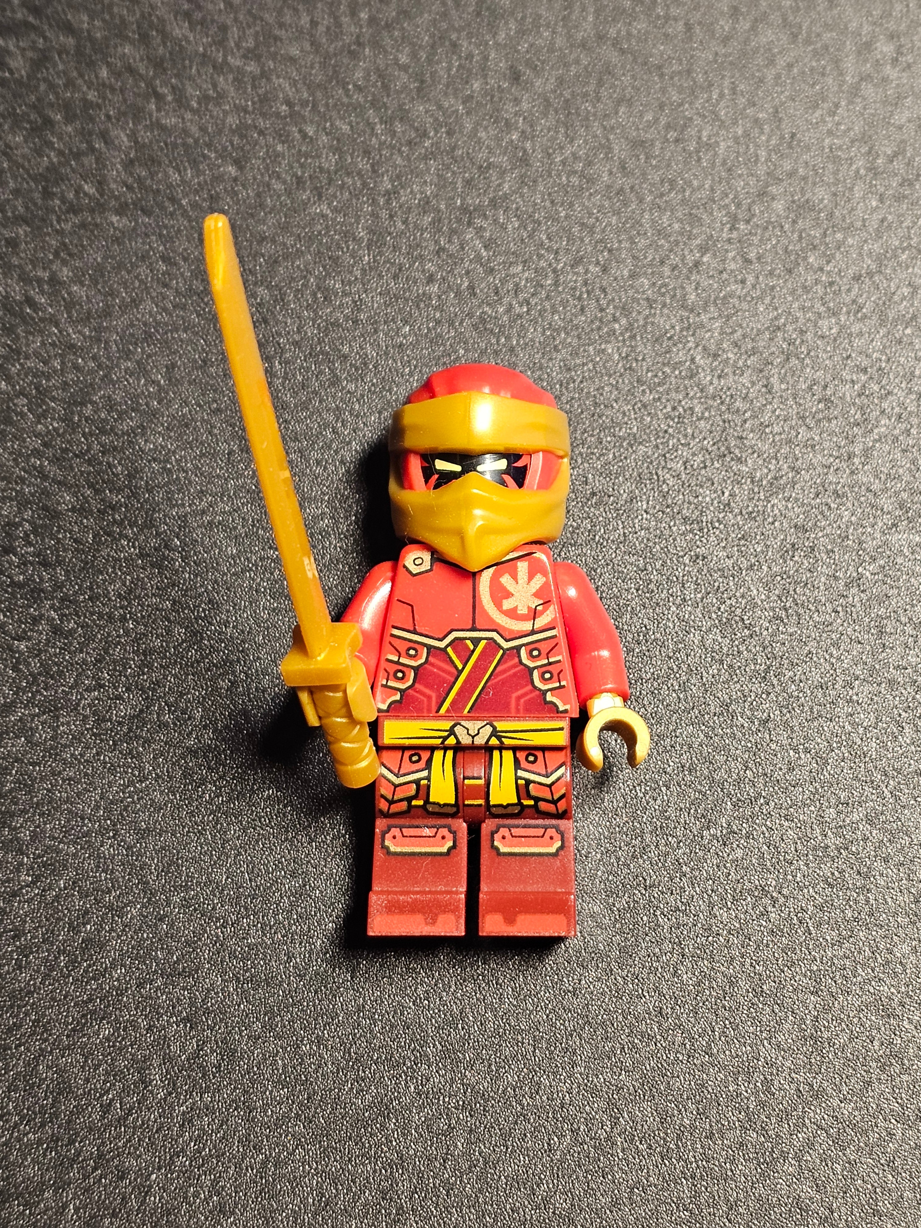 LEGO Ninjago Kai - Dragons Rising with Armor Plates with Pearl Gold Wrap