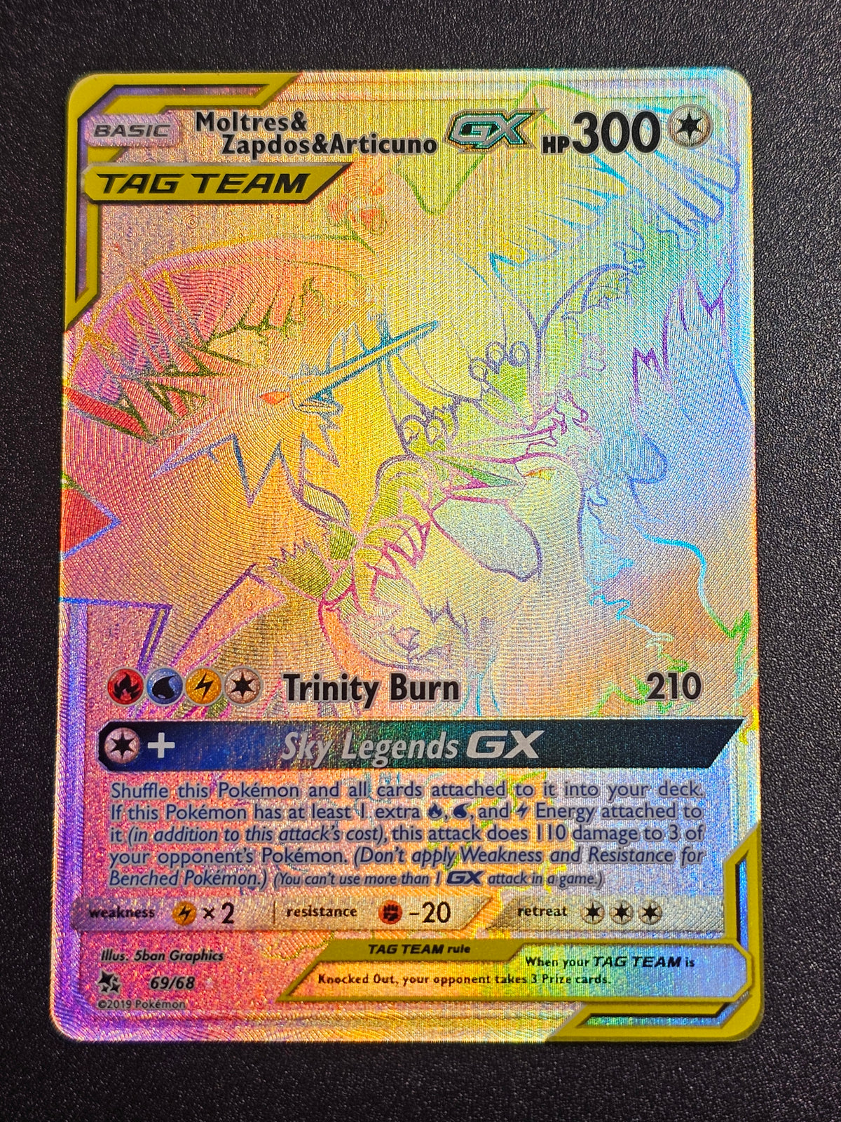 Pokemon TCG - Moltres & Zapdos & Articuno GX 69/68 Hidden Fates