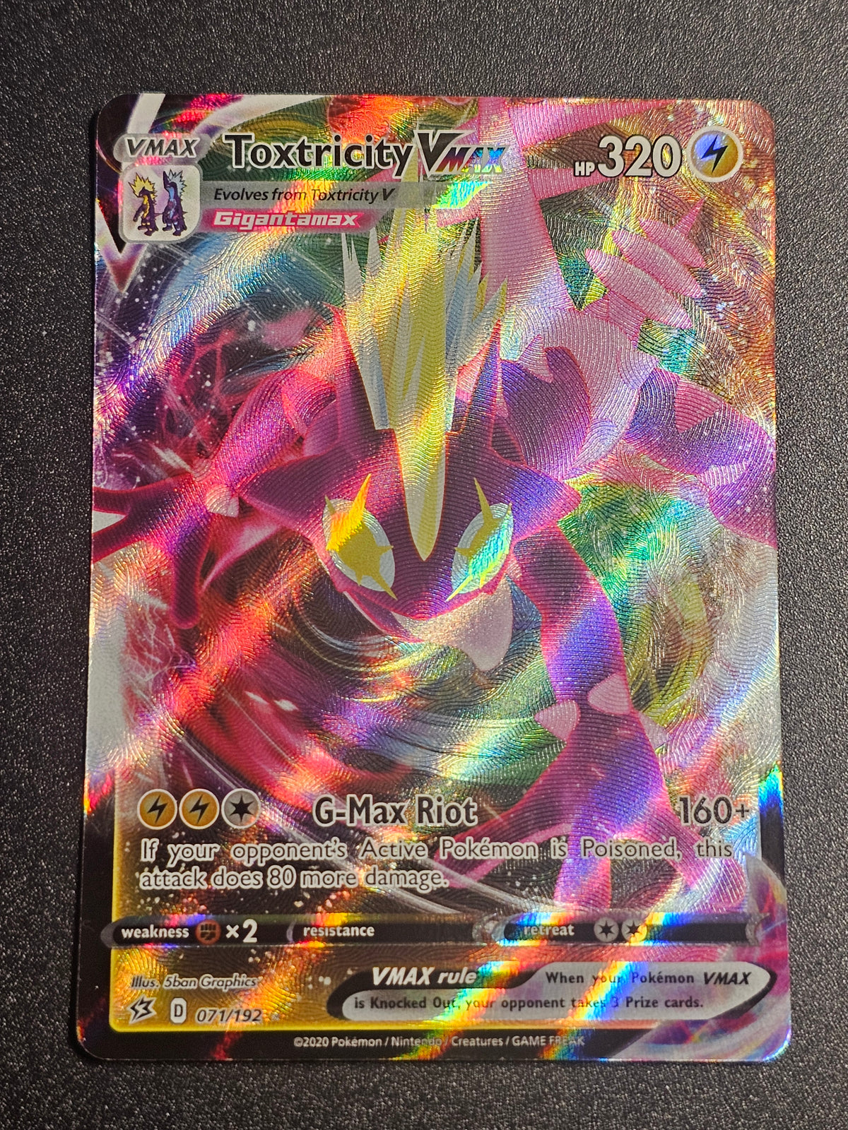 Pokemon TCG - Toxtricity VMAX 071/192 Rebel Clash