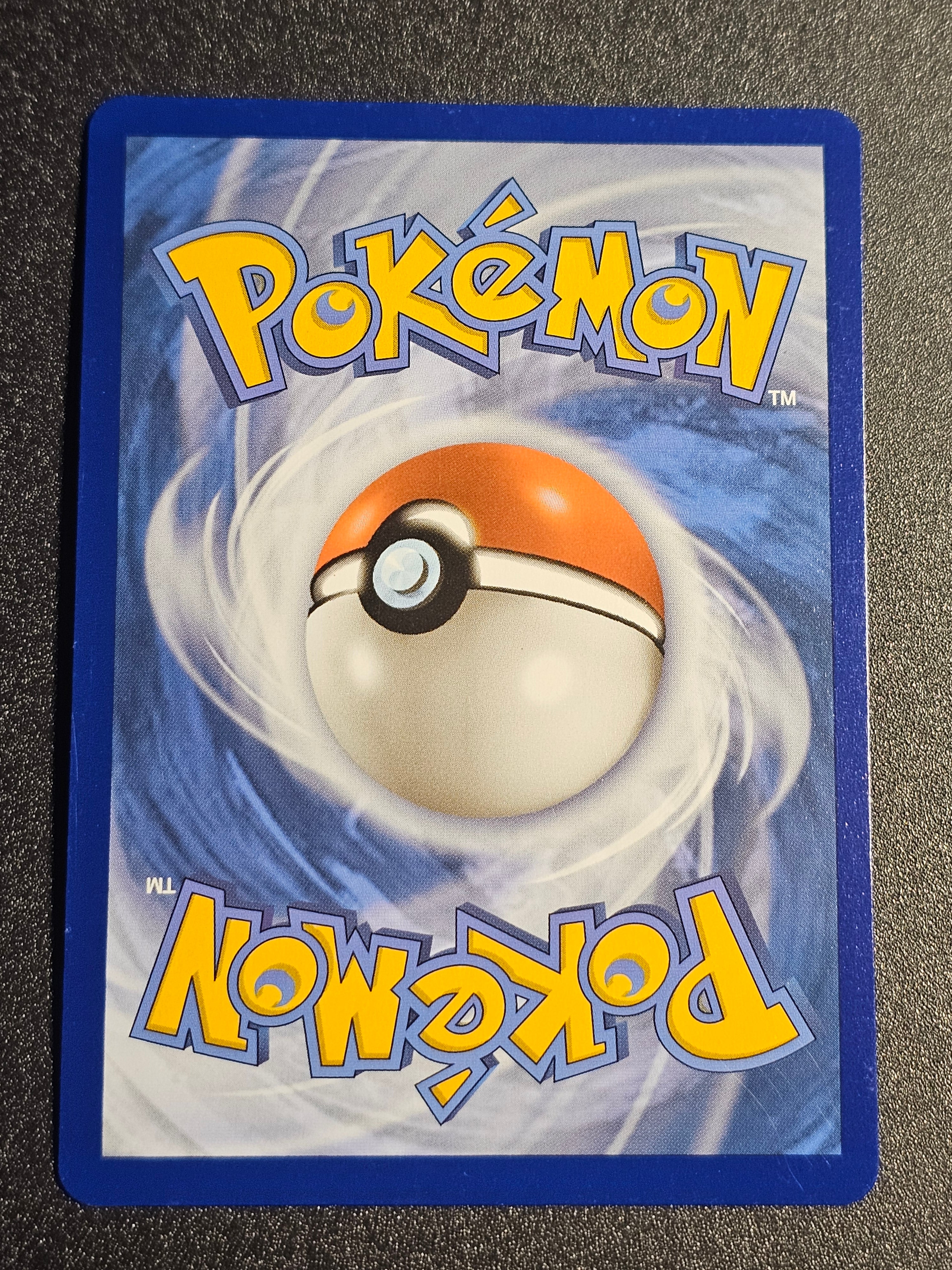 Pokemon TCG - Beauty 181/185 Vivid Voltage