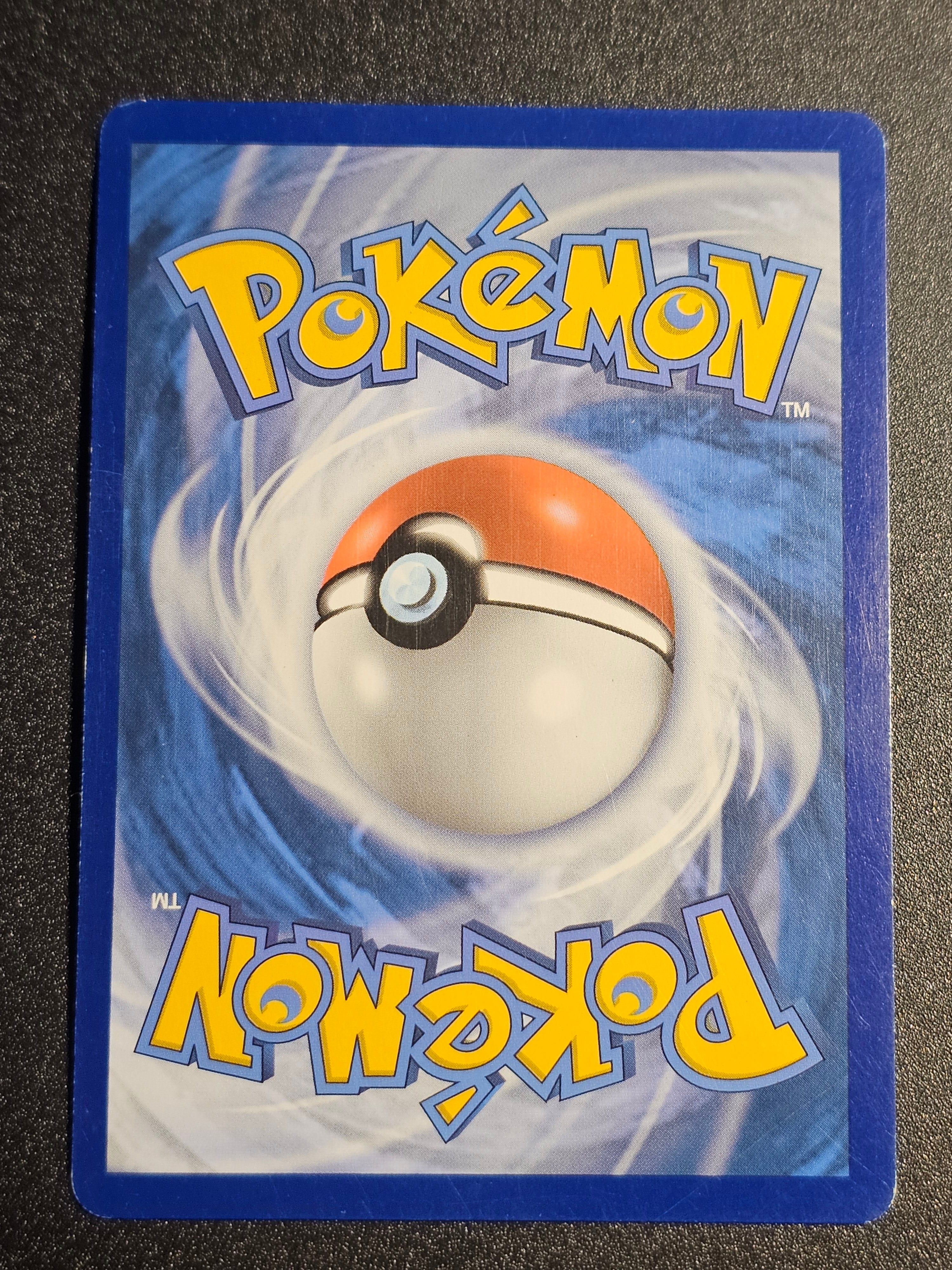 Pokemon TCG - Eternatus VMAX 117/189 Darkness Ablaze