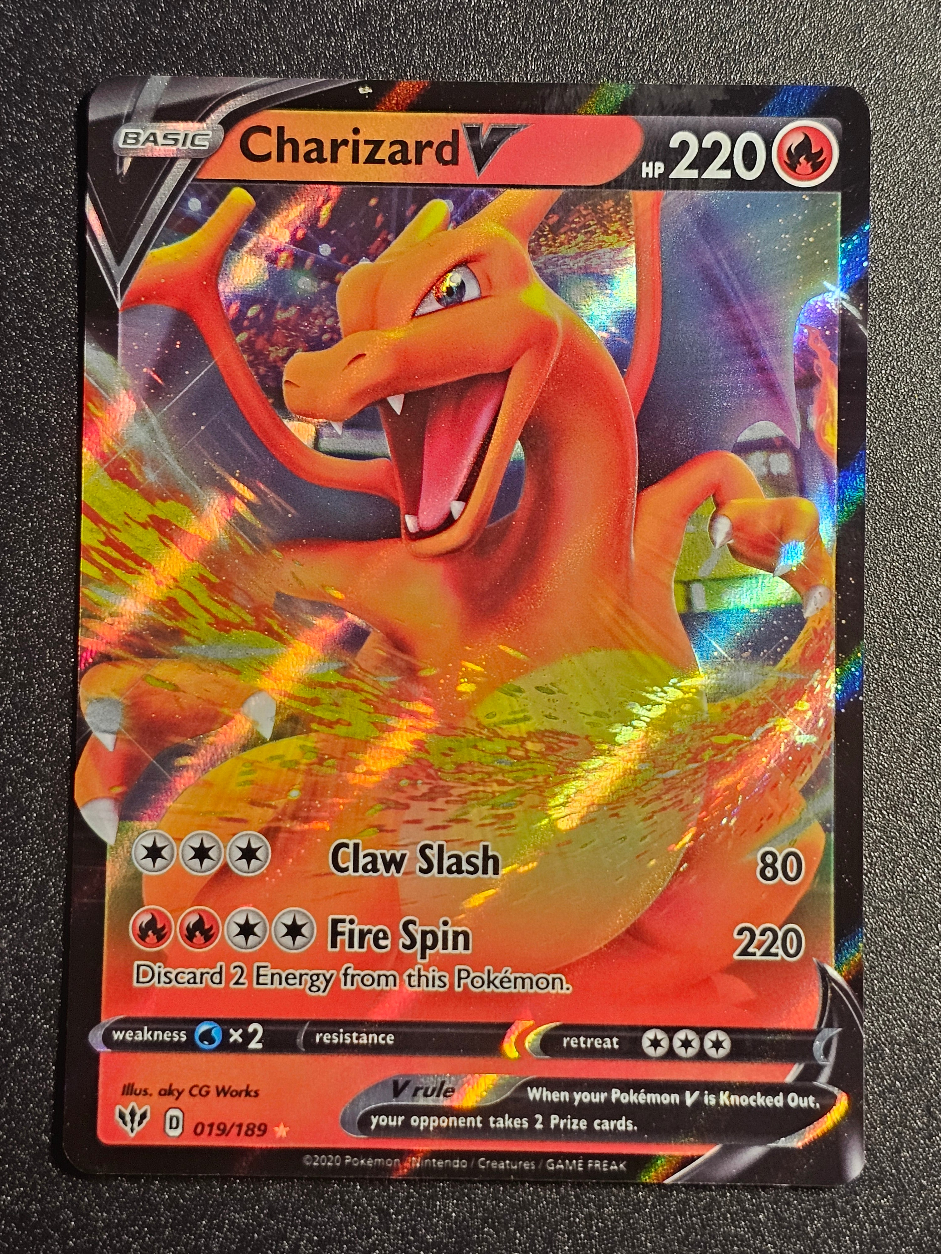 Pokemon TCG - Charizard V 019/189 Darkness Ablaze